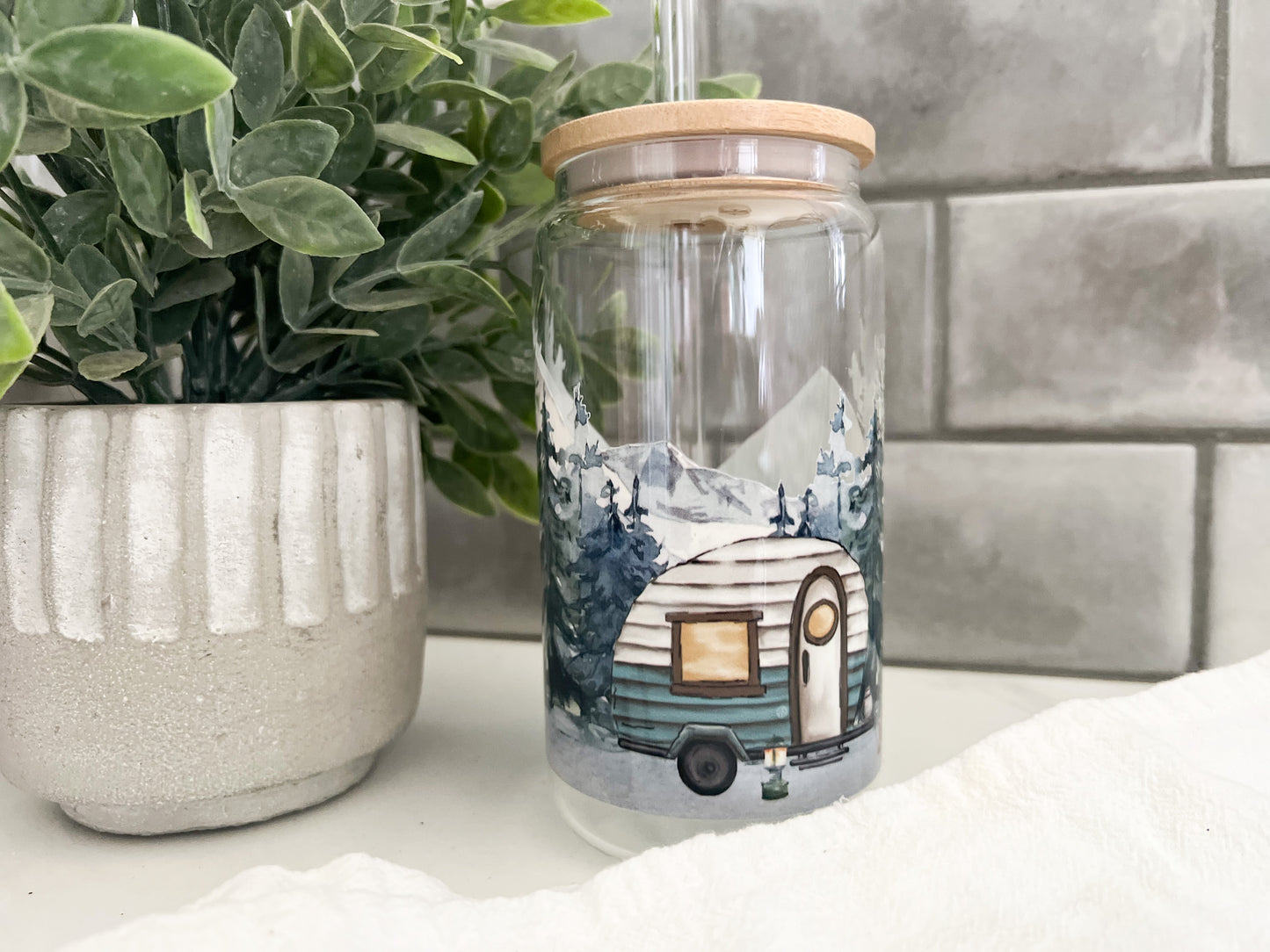 Soda Can Glass Tumbler-16oz w/bamboo lid and glass straw