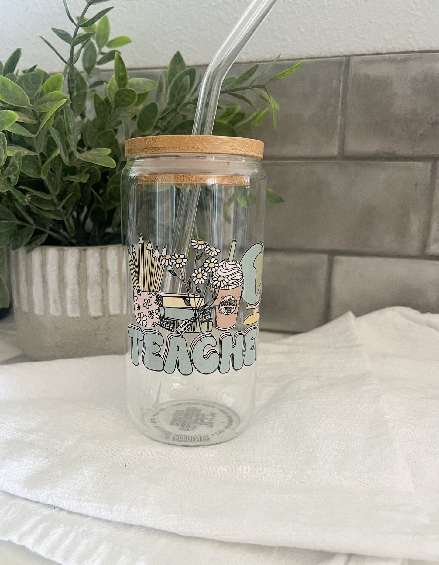 Teacher Appreciation, Glass Tumbler with Straw, Iced Coffee Cup, 16 oz cup, Teacher Gift, Teacher Love, Floral Teacher Cup