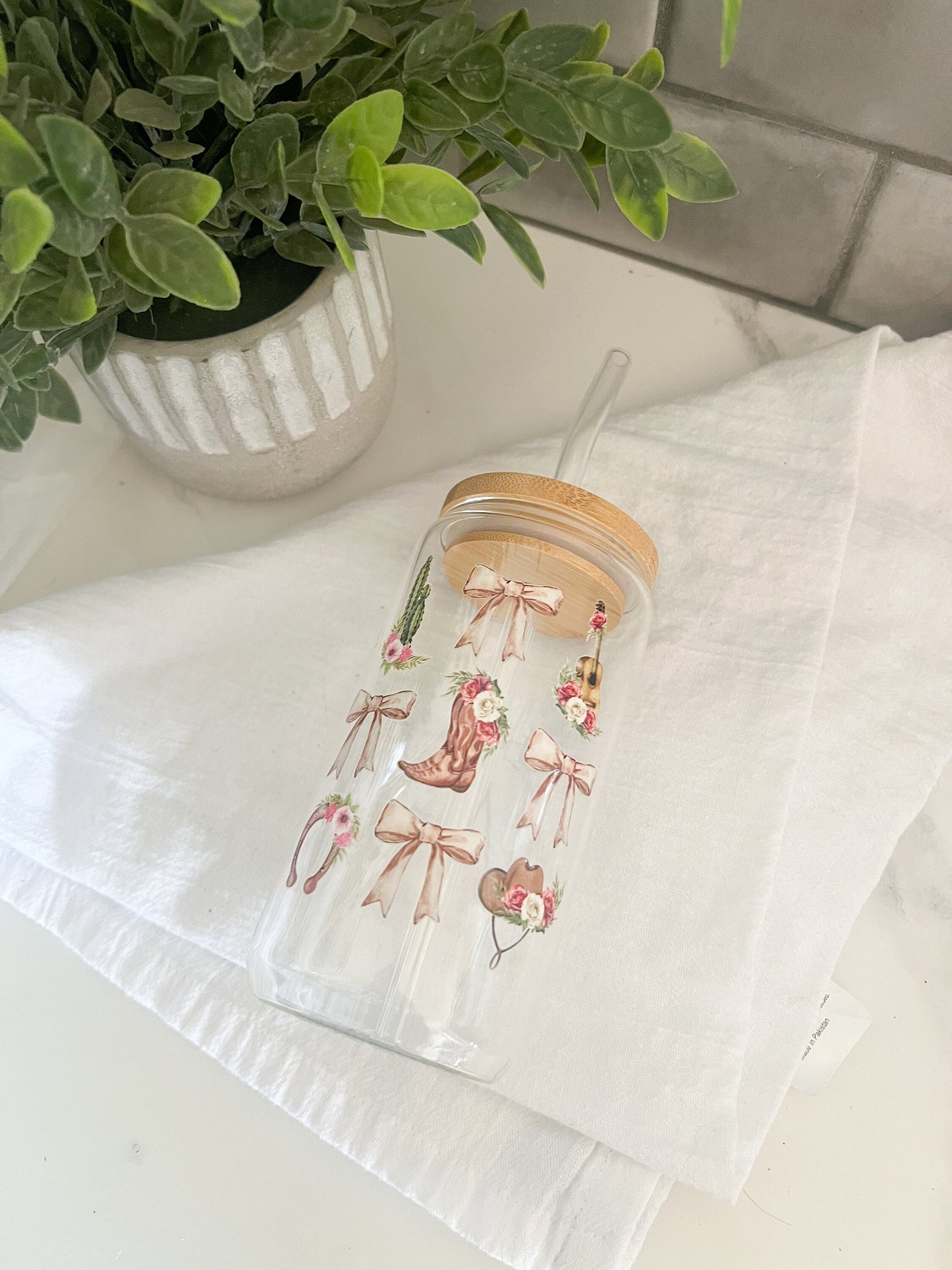 Cowgirl Love and Bows Glass Tumbler with Straw, Iced Coffee Cup, 16 oz cup, Cowgirl Boots, Cowgirl Up, Cowgirl Rodeo